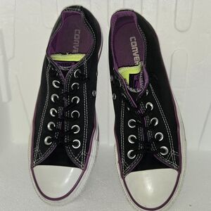 Converse Women's Black and Purple Sneakers